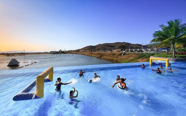 Black Mountain Water Park 
