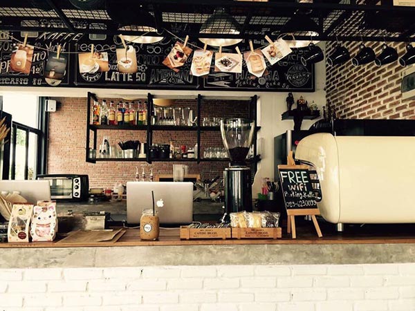 ร้านกาแฟเมืองเลยน่านั่ง