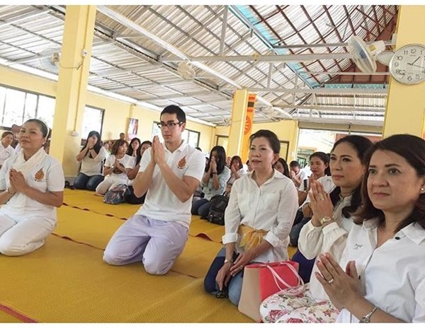 ดาราทำบุญ วันมาฆบูชา