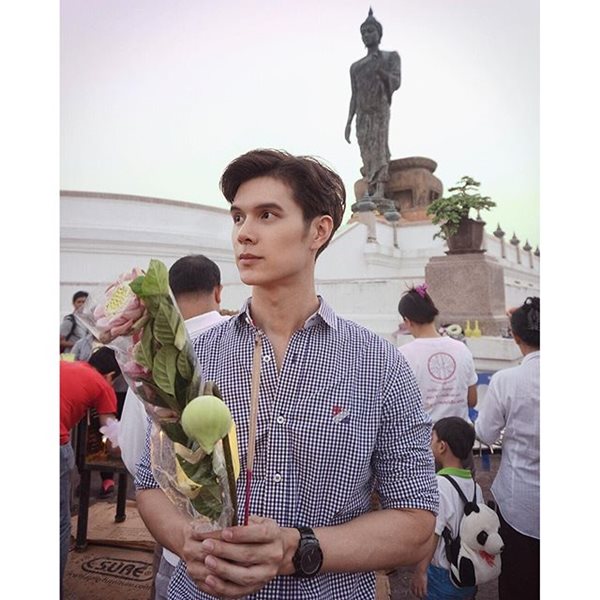 ดาราทำบุญ วันมาฆบูชา