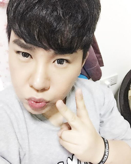 ดีเจบุ๊คโกะ ศัลยกรรม