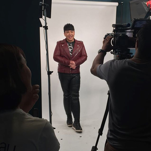 ดีเจบุ๊คโกะ ศัลยกรรม