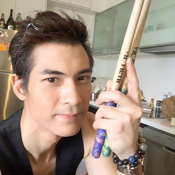 แต๊งค์ พงศกร