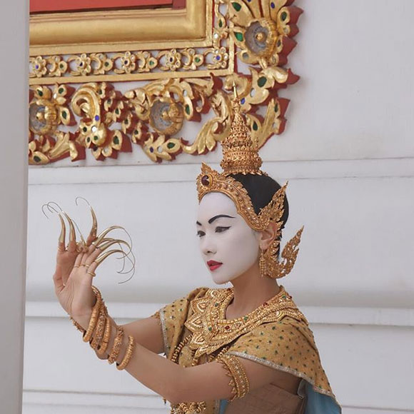 นุ่น วรนุช ในบทบาทของ คุณอุบล ละคร พิษสวาท