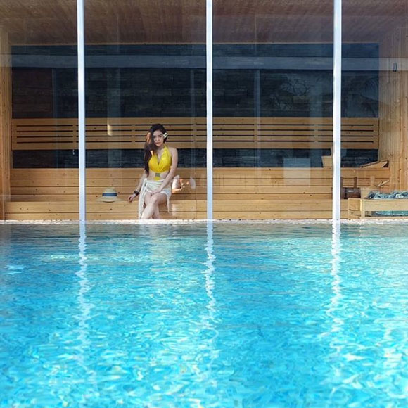 มายด์ ณภศศิ ชุดว่ายน้ำ