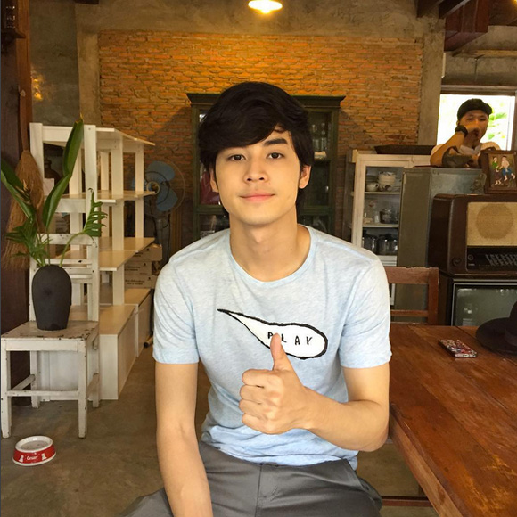 เก้า จิรายุ