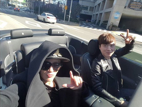 จุนซู JYJ รถยนต์