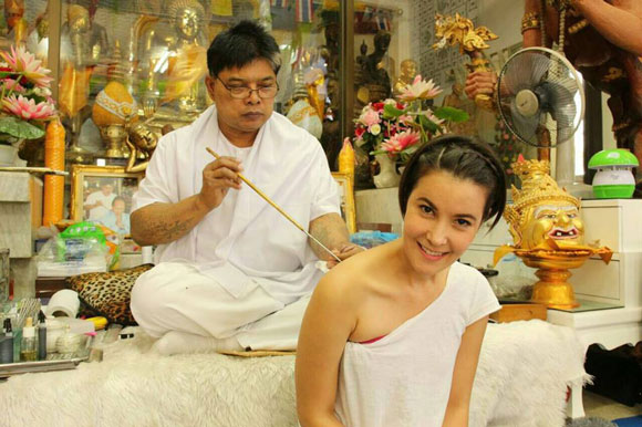 ธัญญ่า บี้ kpn สักยันต์ 5 แถว