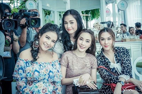 เมย์ พิชญ์นาฏ