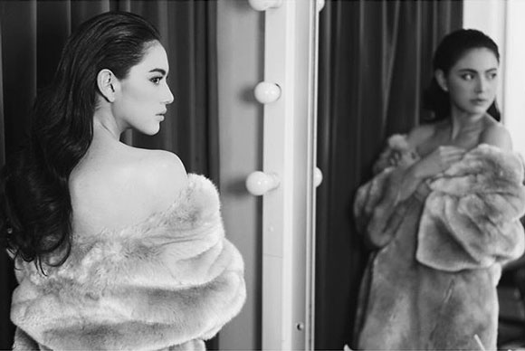 ใหม่ ดาวิกา