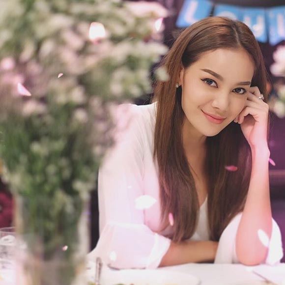 หยก ธัญยกันต์