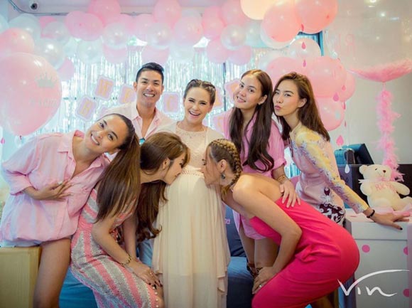 แอน อลิชา