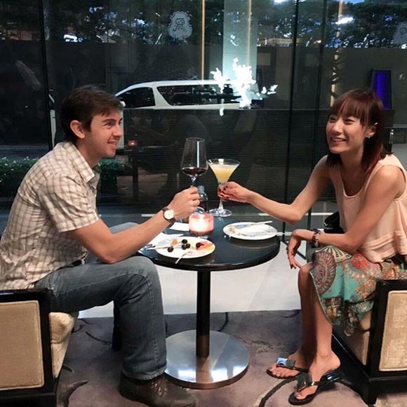 เด็บบี้ บาซู