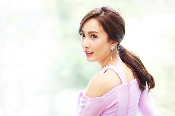 แต้ว ณฐพร