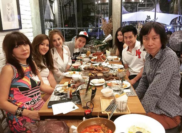 กอล์ฟ ขวัญ