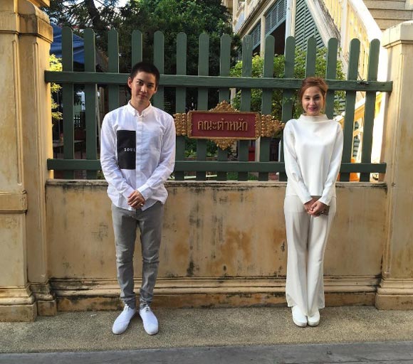 กอล์ฟ ขวัญ