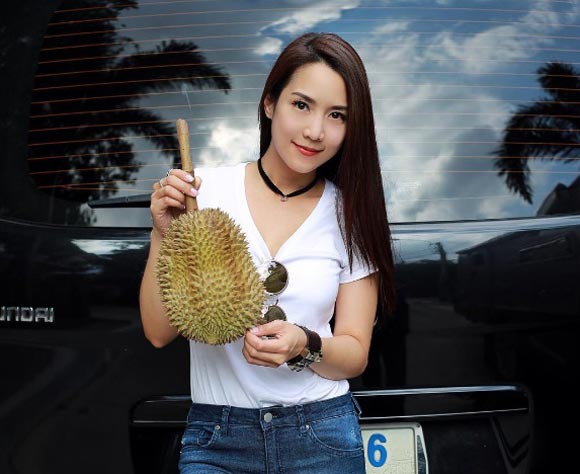 จั๊กจั่น อคัมย์สิริ