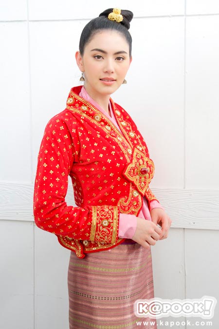 ใหม่ ดาวิกา