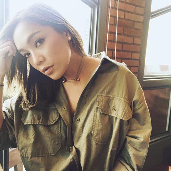 โมเม นภัสสร