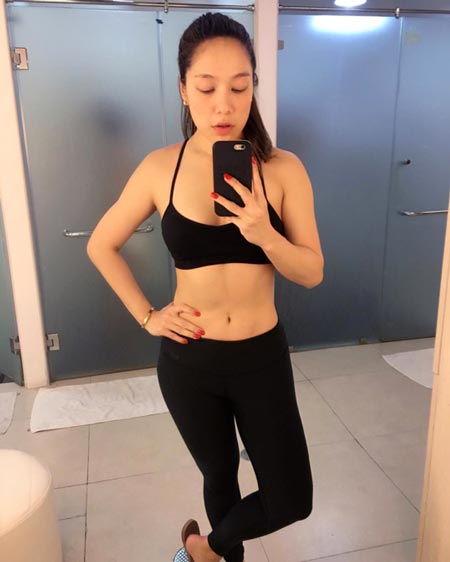 โมเม นภัสสร