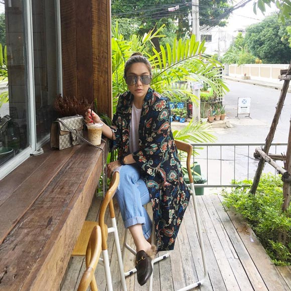 โมเม นภัสสร