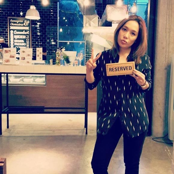 โมเม นภัสสร