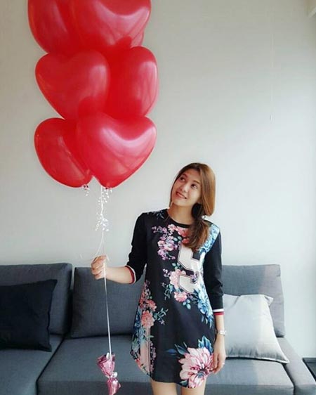 พั้นช์ วรกาญจน์ ชุดว่ายน้ำ