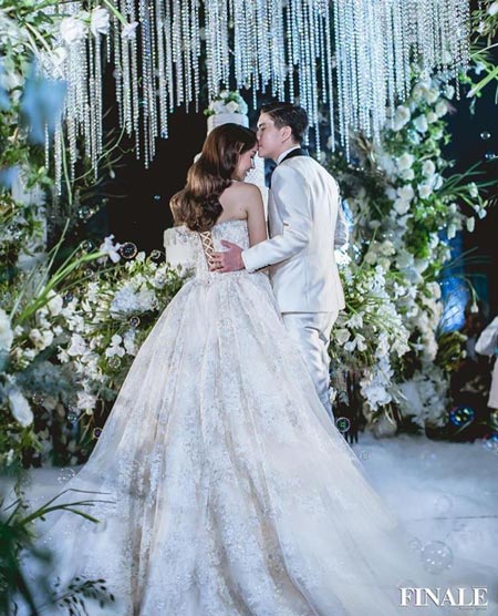 งานแต่ง ออฟฟี่ แม็กซิม