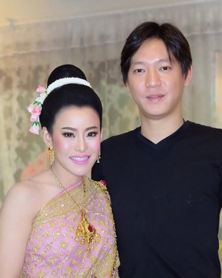 หนิง ปณิตา ชุดไทย