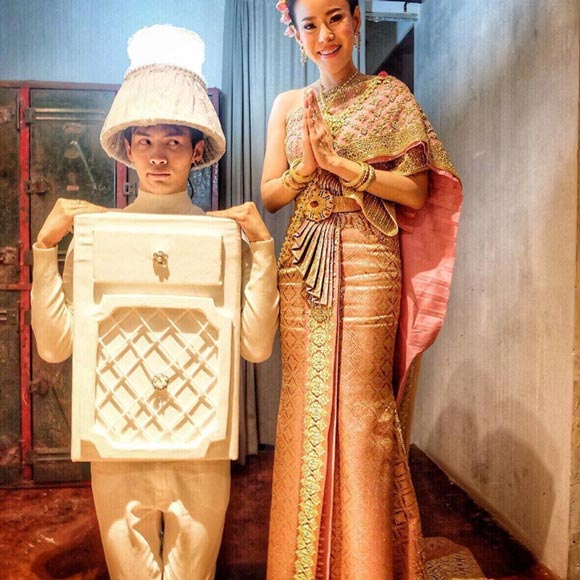 หนิง ปณิตา ชุดไทย