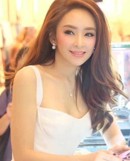 เป้ย ป๊อป