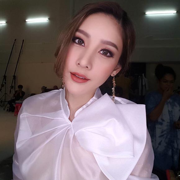 แตงโม นิดา