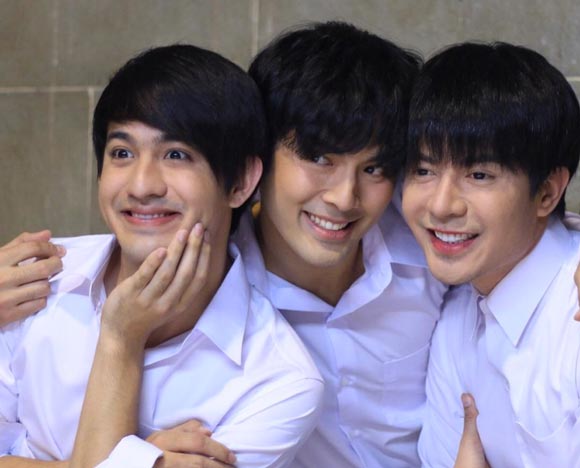 บอม ธนิน ละคร ชั่วโมงต้องมนต์