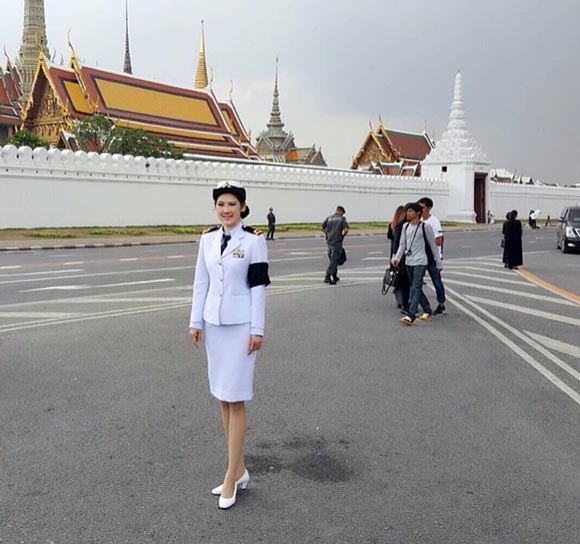 หมออ้อย จุฑารัตน์