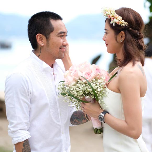 อุ้ม บอล กฤษณะ