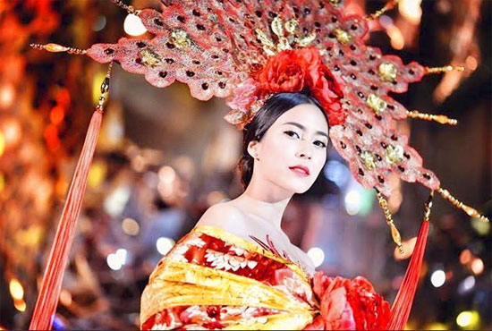 จุ๋ย วรัทยา