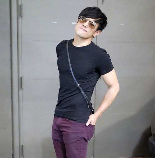 ต๊ะ บอยสเก๊าท์