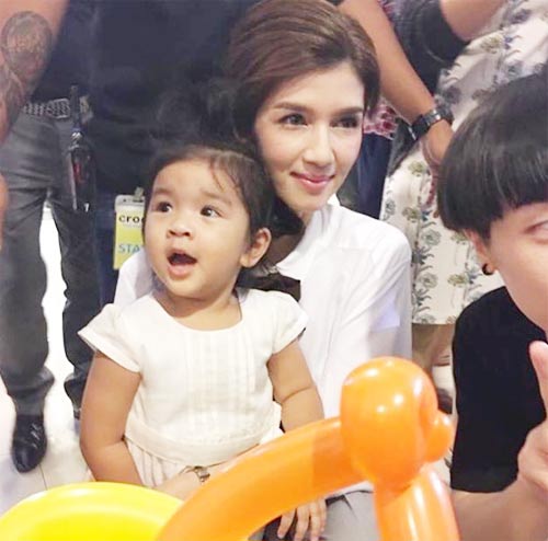 น้องมะลิ โบว์ แวนด้า