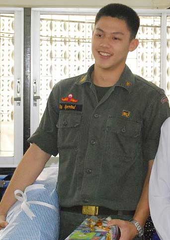 ดาราไทยที่เคยเรียน รด.