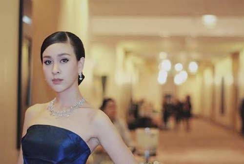 ฝ้าย เวฬุรีย์ 