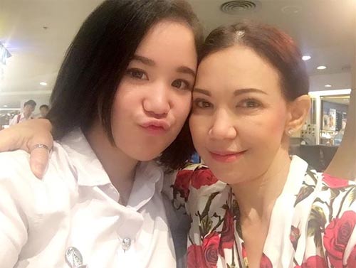 พลอย โสวิชญา ลูกสาว ดี้ ปัทมา