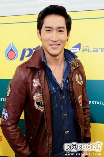 ไนกี้ นิธิดล