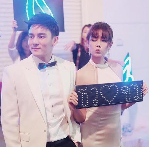 แซมมี่ เคาวเวลล์ 