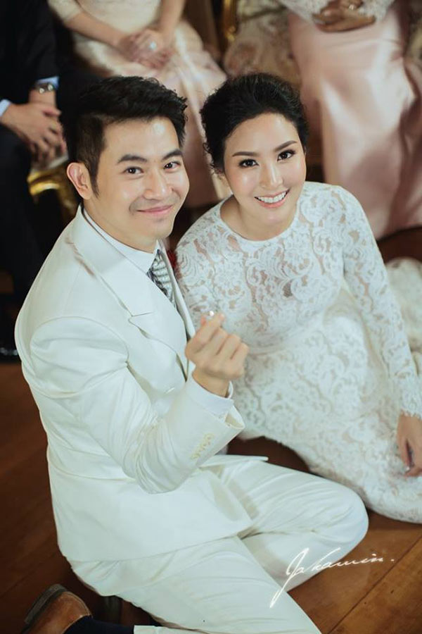 พอลลี่ พรพรรณ หมั้น