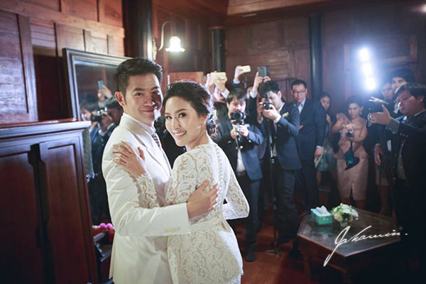 พอลลี่ พรพรรณ หมั้น