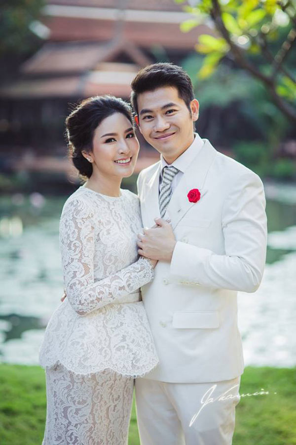 พอลลี่ พรพรรณ หมั้น