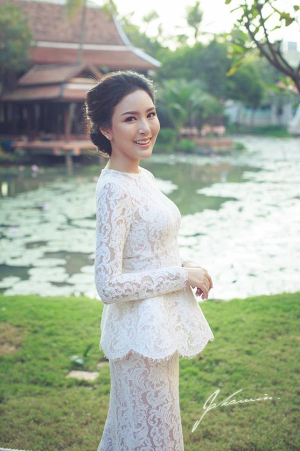 พอลลี่ พรพรรณ หมั้น