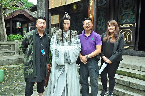 ไมค์ พิรัชต์ เล่นละครจีน