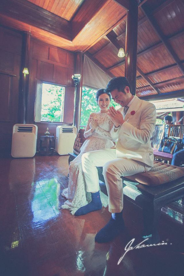 พอลลี่ พรพรรณ หมั้น