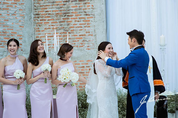 พอลลี่ แต่งงาน เบนซ์ รัฐพงษ์